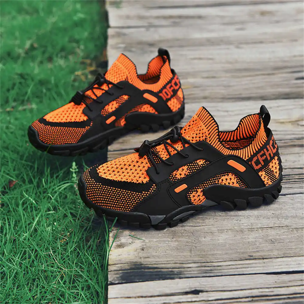 Sepatu olahraga pria, ukuran 4 - Outdoor Camping Light Ideas ulasan dan harga